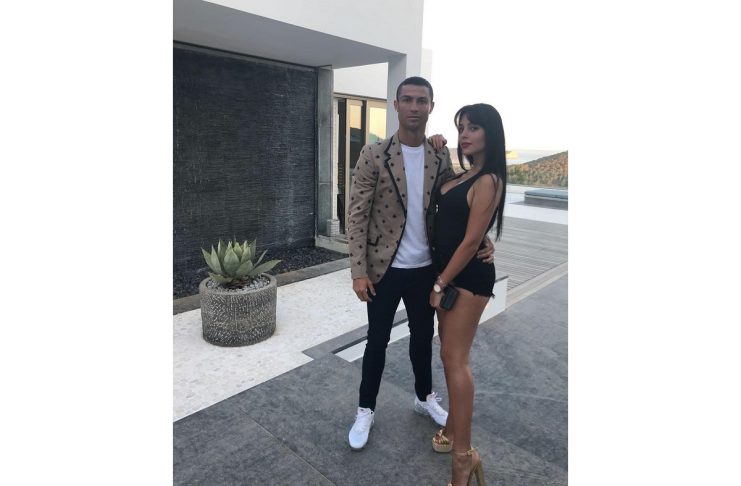 37196816_432250027273183_2400592629168340992_n