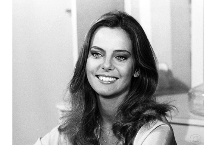 globo__01 Bruna Lombardi em Sem Lenco Sem Documento 1977__gallefull