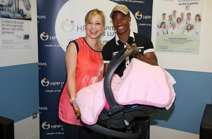 Luciana Abreu e Yannik Djalo com Lyannii Viiktórya .