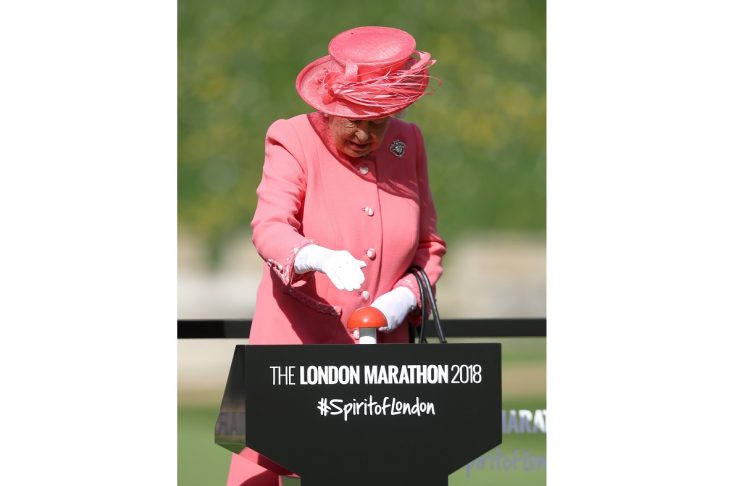 Queen Elizabeth II starts the London Marathon