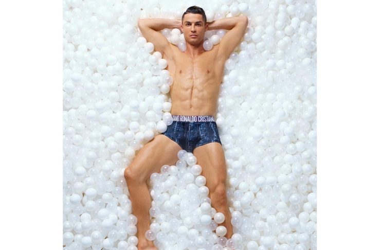 40446053_900777356786630_4362732789761054823_n