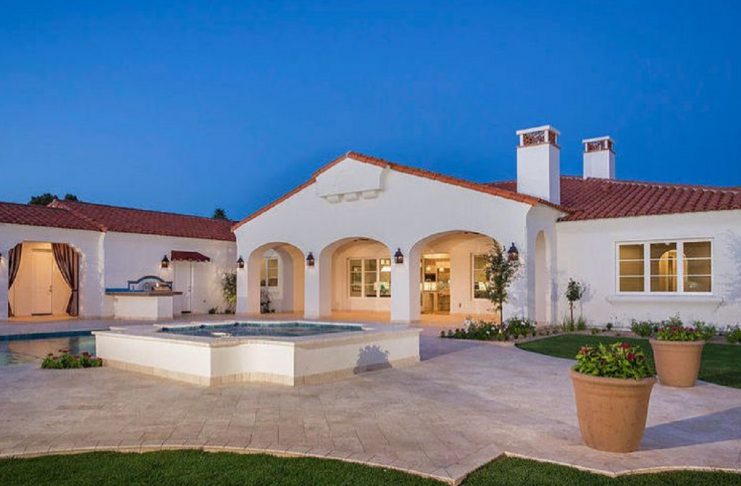 landscape-1472484076-tc-michael-phelps-home-07-high-res-media