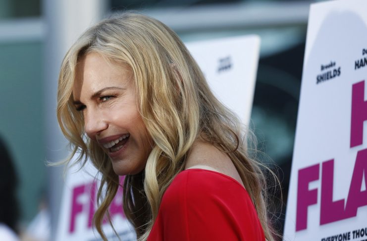 Hannah poses at the premiere of “The Hot Flashes” in Los Angeles