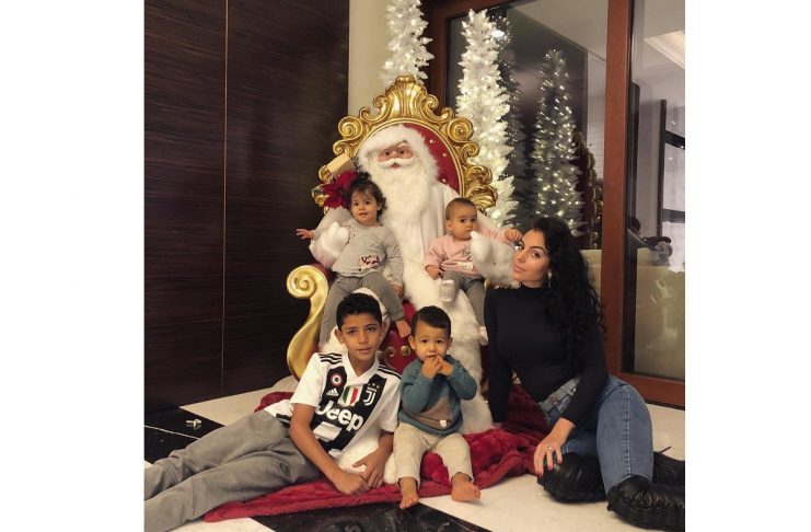 45390366_1927379924236823_4244348895752425298_n