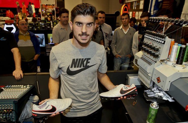 Ruben Neves, jogador do F C Porto na apresentação das novas chuteiras da NIKE