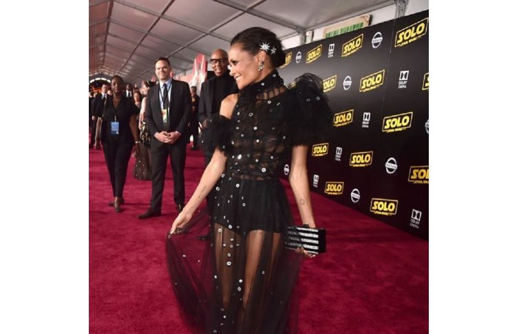 35478464_674701266215205_7158226476741951488_n