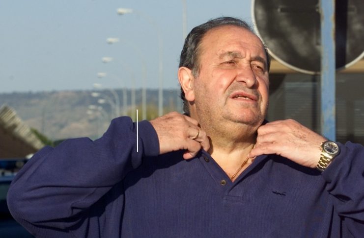 ATLETICO MADRID PRESIDENT GIL GESTURES AFTER LEAVING ALCALA-MECO
PRISON.