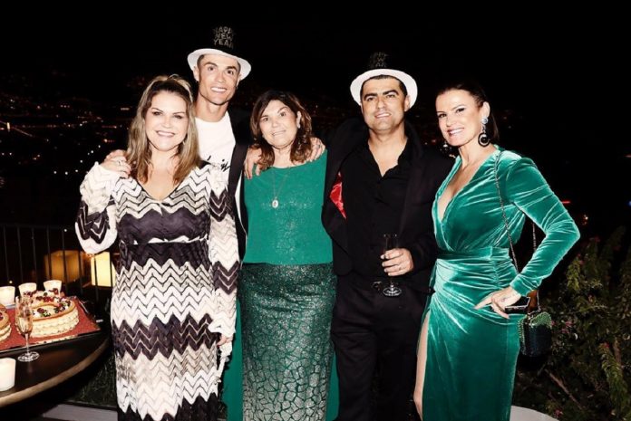 retrato família Cristiano Ronaldo