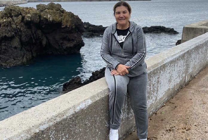 Dolores Aveiro Dolores Aveiro