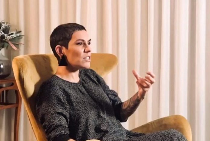 Beatriz Gosta grávida