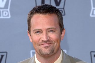 Matthew Perry, ator da série "Friends", morre aos 54 anos