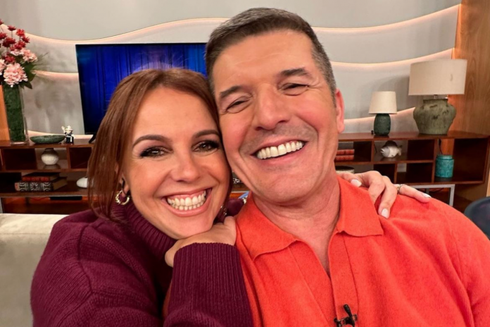 João Baião declara-se a Tânia Ribas de Oliveira