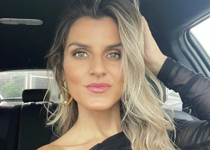 Jéssica Antunes amamentação