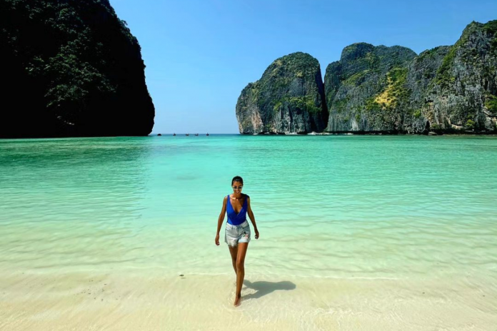 Mónica Jardim na Tailândia