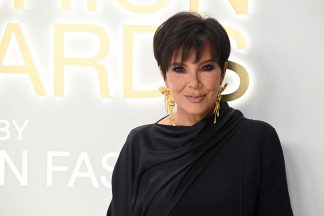 Kris Jenner chora a morte da irmã