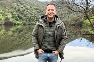 Cândido Costa é capa da "Men's Health"