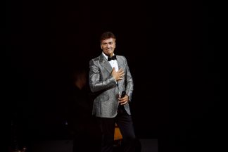 Conheça o elenco da minissérie "Tony"