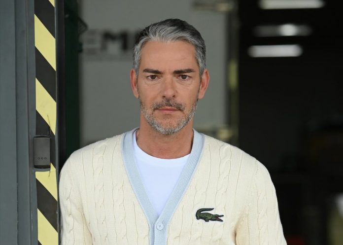 Cláudio Ramos explica ausência no 