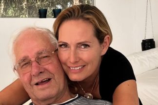 Fernanda Serrano dedica mensagem ao pai