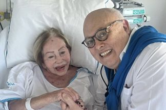 Abel Dias partilha fotografia com Betty Grafstein