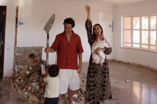 Angie Costa e Miguel Coimbra compram casa