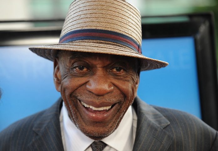 Bill Cobbs morre aos 90 anos