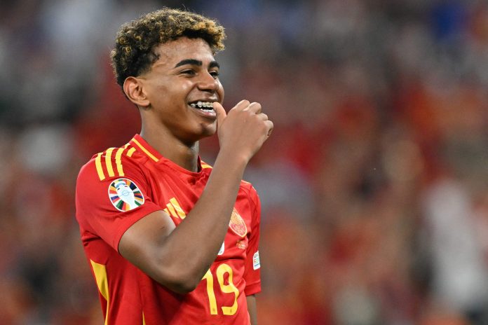 Lamine Yamal passa férias em Portugal