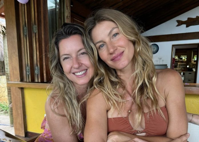 Gisele Bündchen celebra 44º aniversário ao lado da irmã