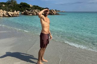 José Condessa diverte-se na Sardenha