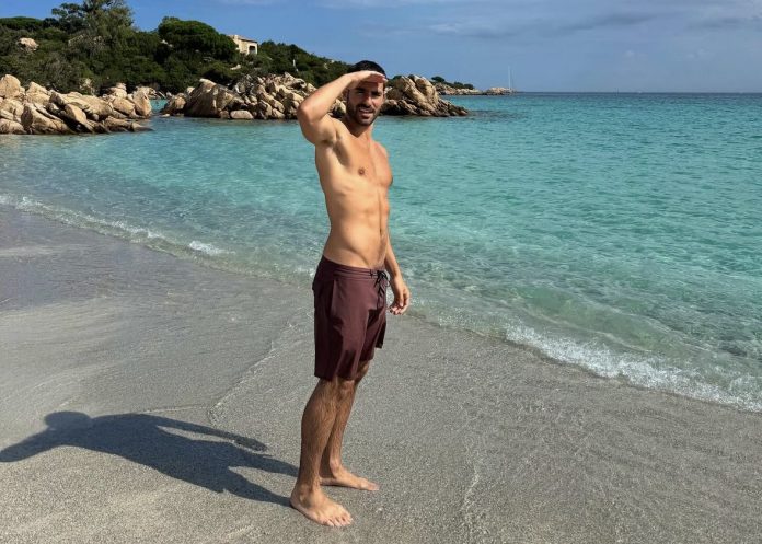 José Condessa diverte-se na Sardenha